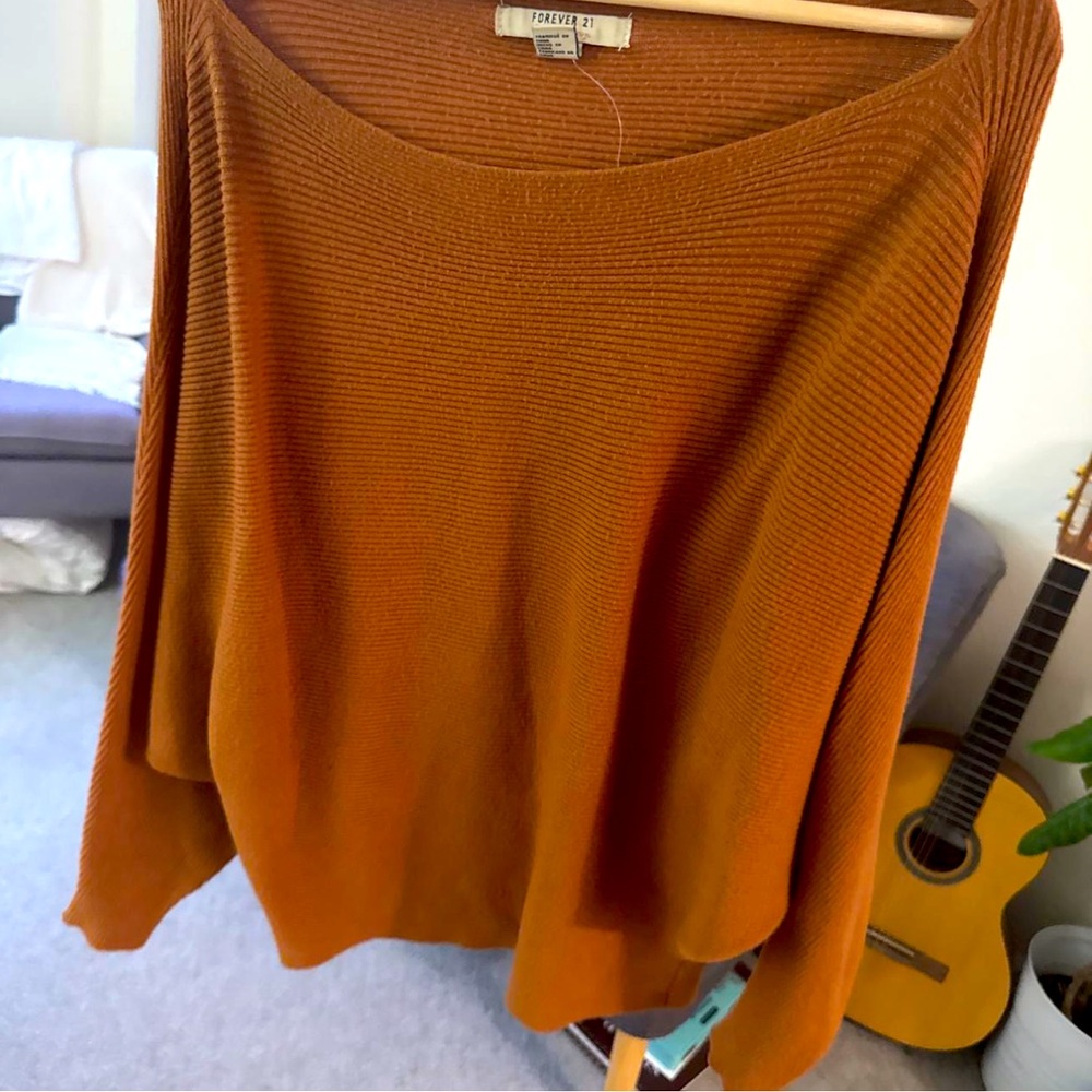 Wide scoop neck rust orange orange/brown sweater
